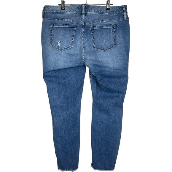 Torrid Boyfriend Jeans Women Ripped Distressed Frayed Hems Stone Wash Crop Denim - Picture 4 of 15